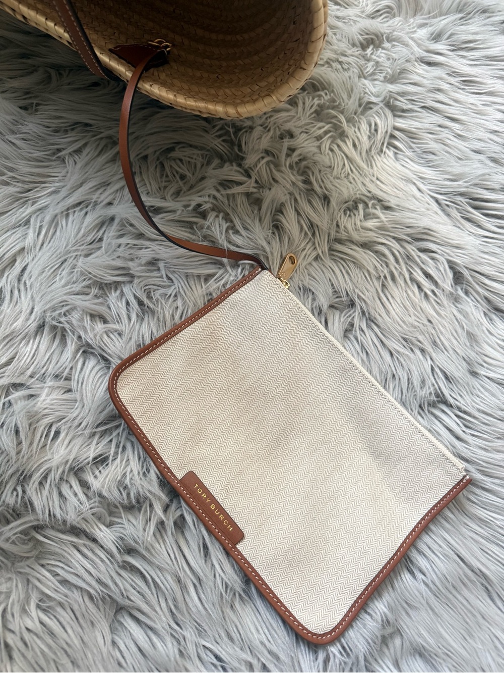 TORY BURCH Ella Straw Basket Tote in Color Natural / Classic Cuoio NWT - Picture 12 of 16